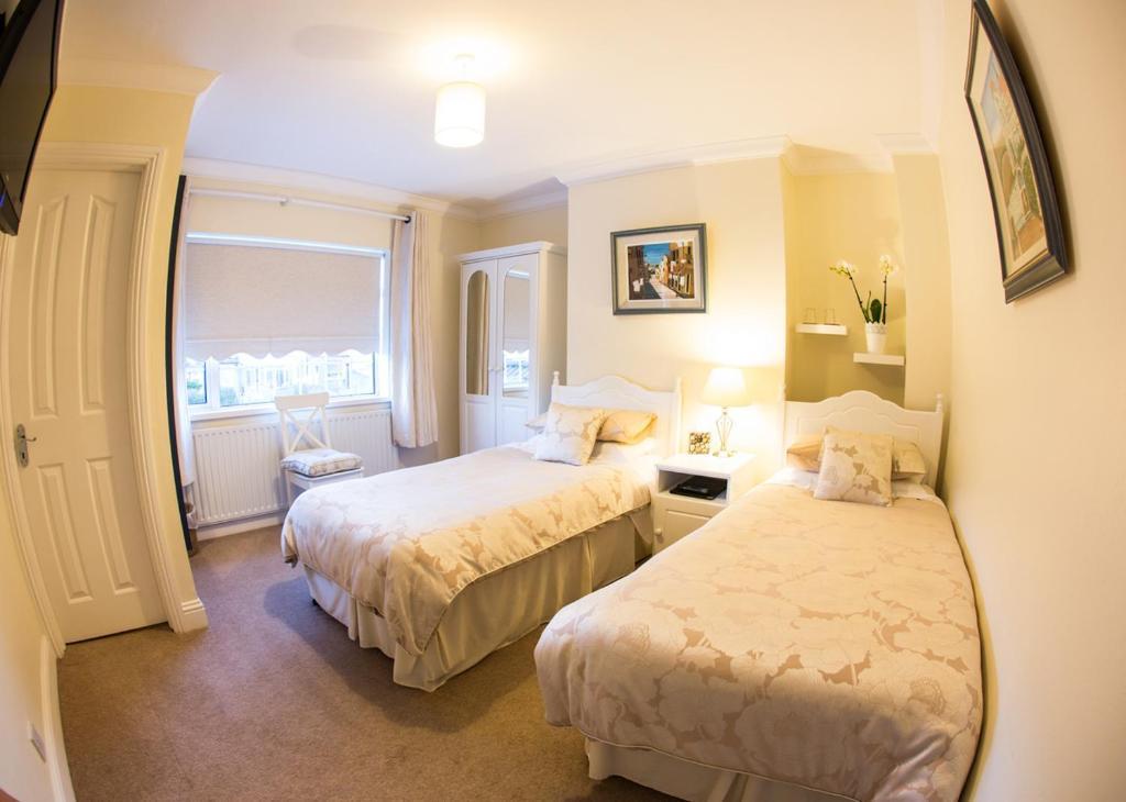 Shantalla Lodge Bed And Breakfast Santry Room photo